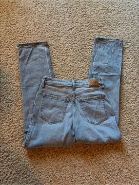Hollister Light Blue High-Rise Women's Straight Jeans